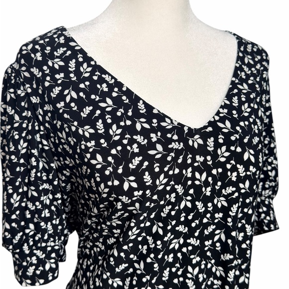 Tommy Hilfiger Black White Floral Puff Sleeve V-Neck Dress Size 14 Cottagecore - Picture 2 of 6